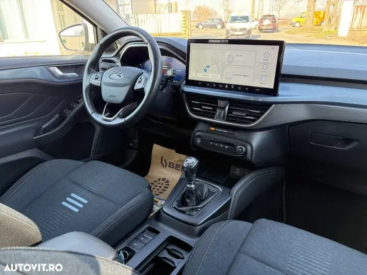 Ford Focus MK4 1.0 EcoBoost ST-Line