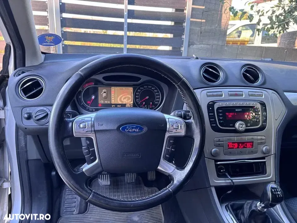 Ford Mondeo III 2.0 TDCI Business Edition — imagine 4