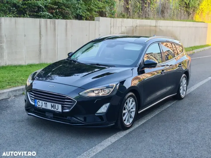 Ford Focus MK4 2.0 TDCi Powershift Titanium