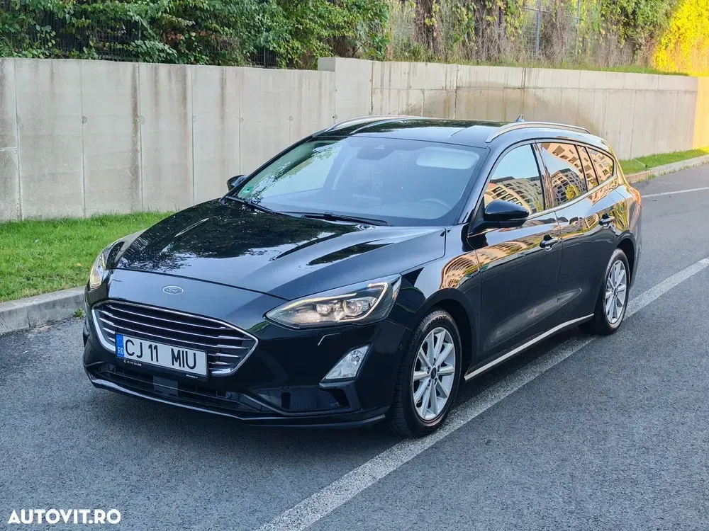 Ford Focus MK4 2.0 TDCi Powershift Titanium — imagine 2