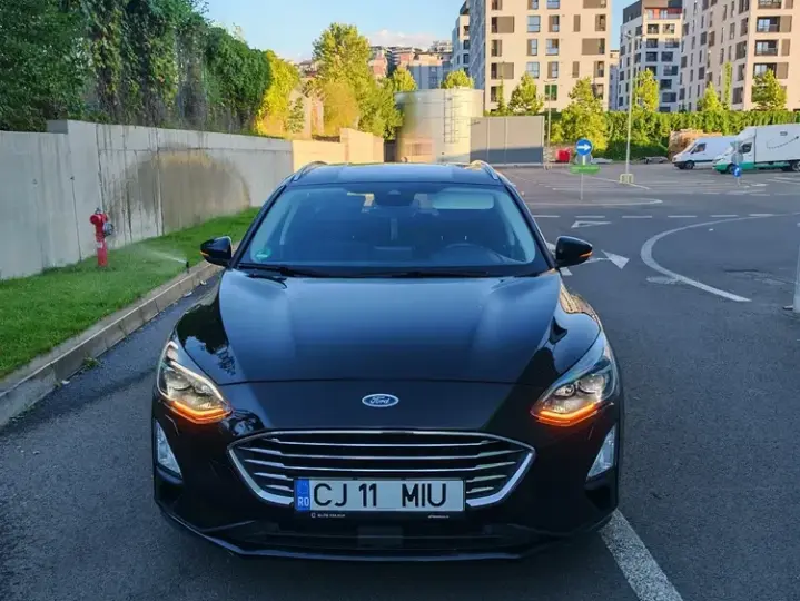 Ford Focus MK4 2.0 TDCi Powershift Titanium