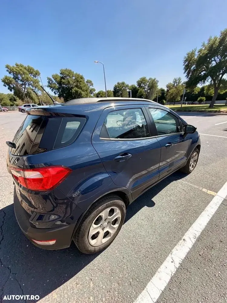 Ford EcoSport — imagine 4