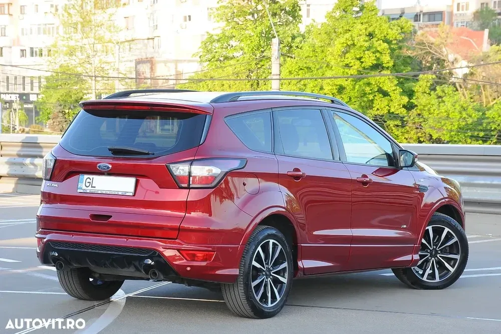 Ford Kuga II 2.0 TDCi 4WD Powershift ST-Line — imagine 3