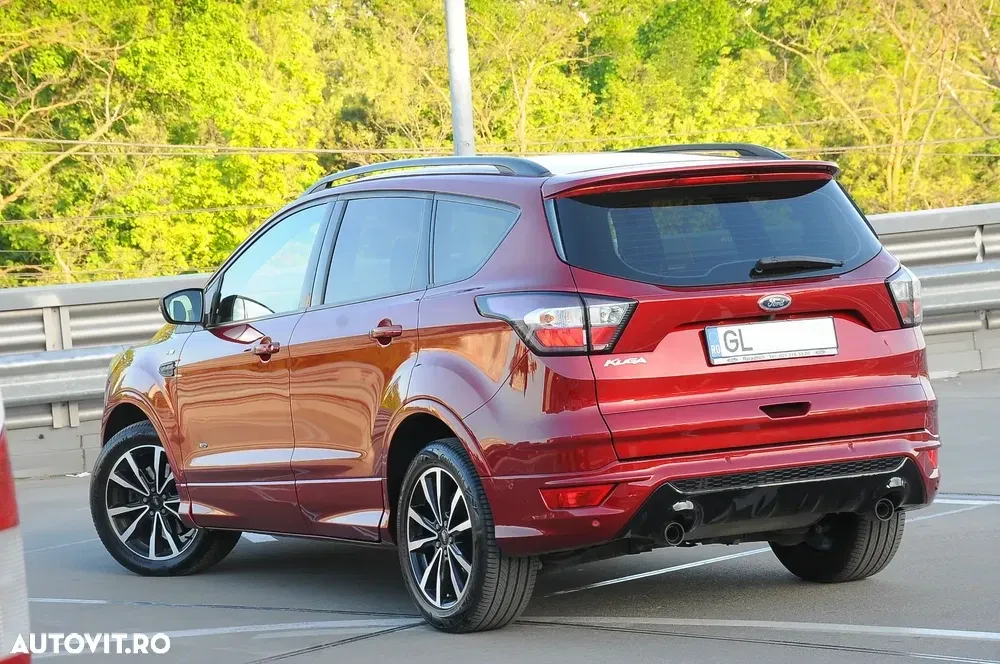 Ford Kuga II 2.0 TDCi 4WD Powershift ST-Line — imagine 4