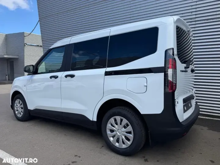 Ford Courier