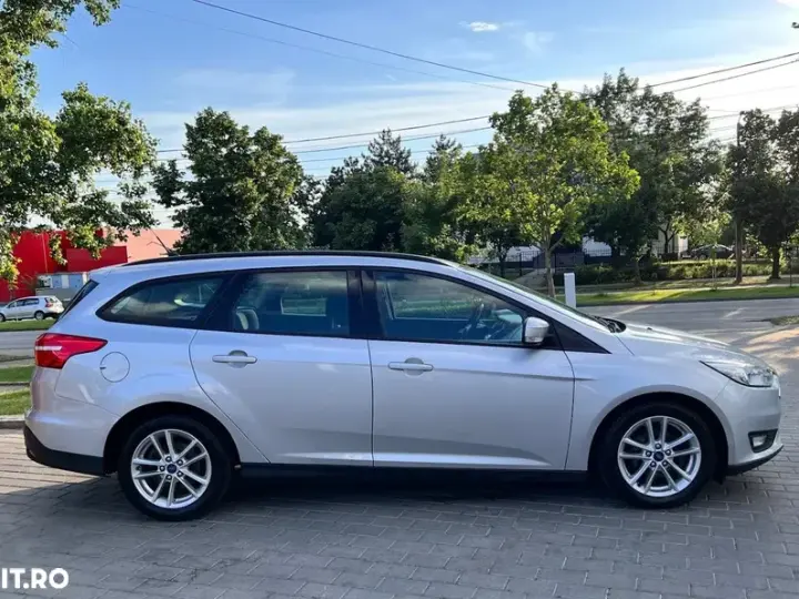 Ford Focus MK4 1.6 TDCi DPF Start-Stopp-System SYNC Edition