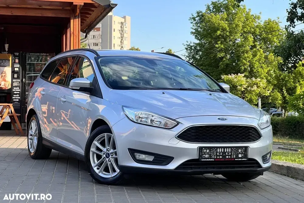 Ford Focus MK4 1.6 TDCi DPF Start-Stopp-System SYNC Edition — imagine 2
