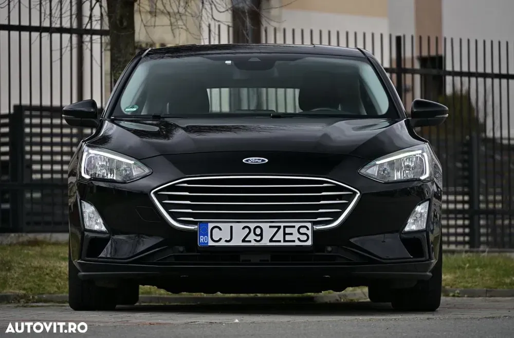 Ford Focus MK4 1.5 EcoBlue Active Business — imagine 3