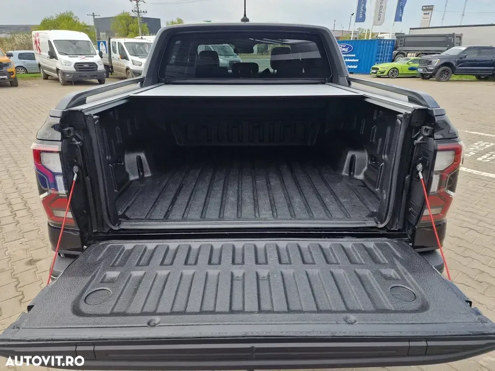 Ford Raptor — imagine 5