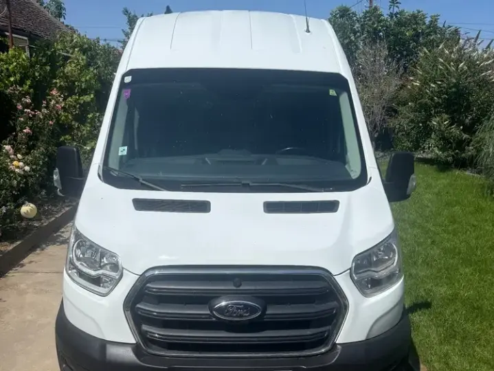Ford Transit L4 Furgon DCIV RWD Trend