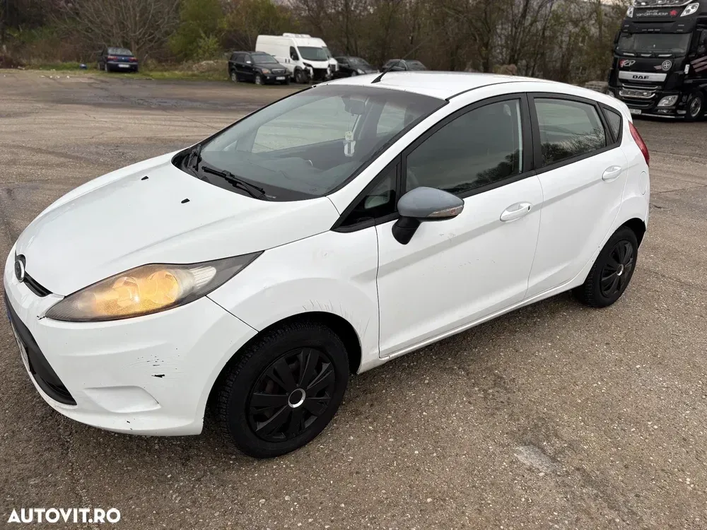 Ford Fiesta VII 1.4 TDCI Titanium — imagine 2