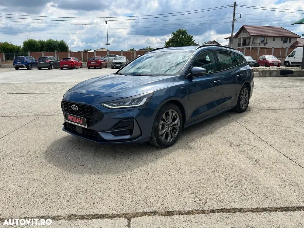 Ford Focus MK4 1.0 EcoBoost ST-Line — imagine 3