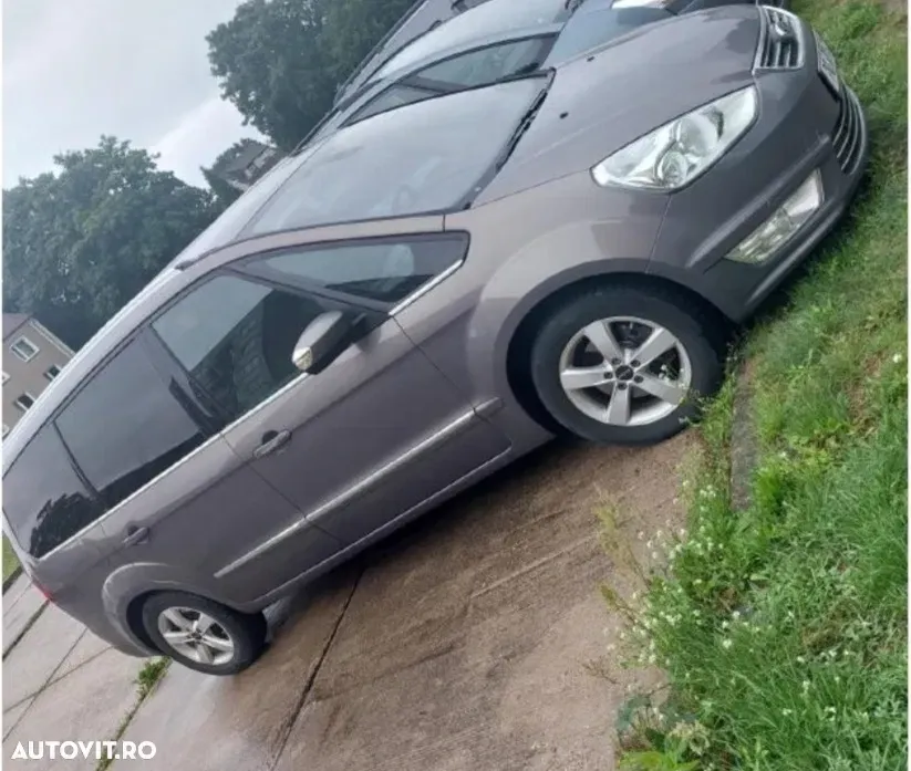 Ford Galaxy II 2.2 TDCi Titanium — imagine 3