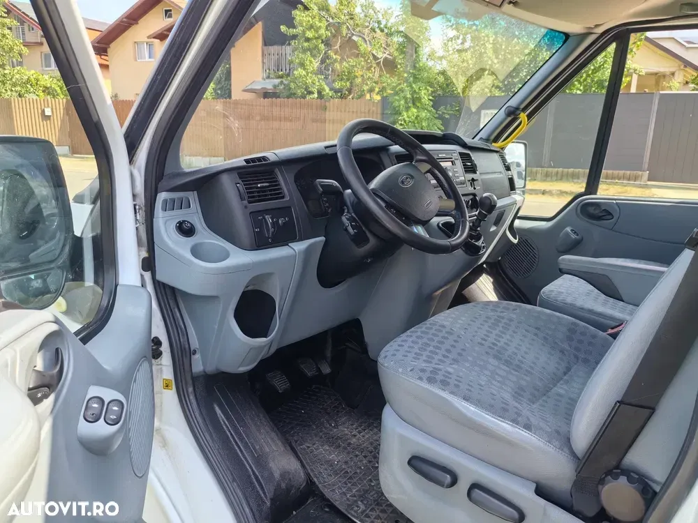 Ford Transit — imagine 4