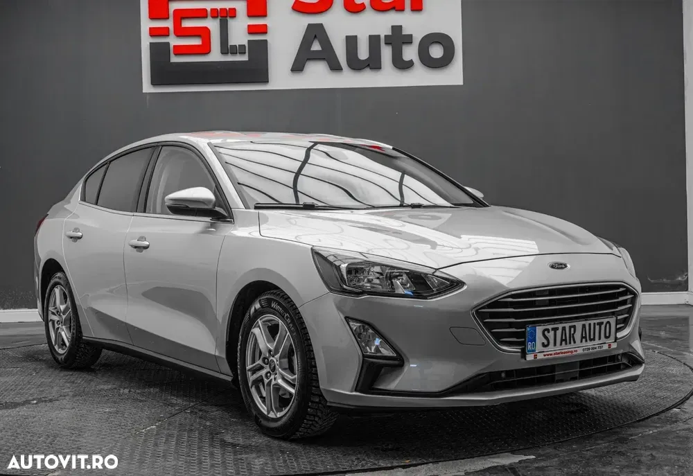 Ford Focus MK4 1.0 EcoBoost Titanium — imagine 3