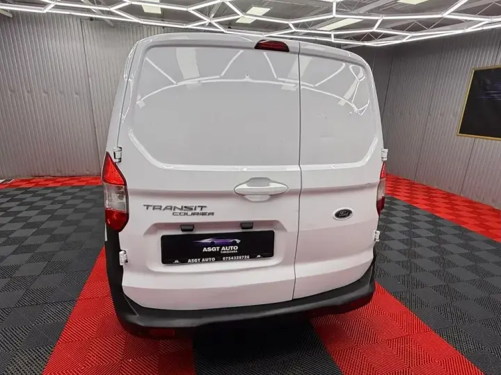 Ford Courier