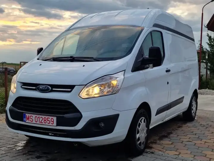 Ford Transit Custom L2H2 VA Trail
