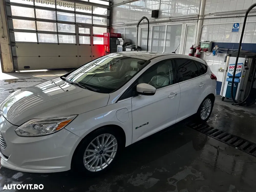 Ford Focus MK3 — imagine 3