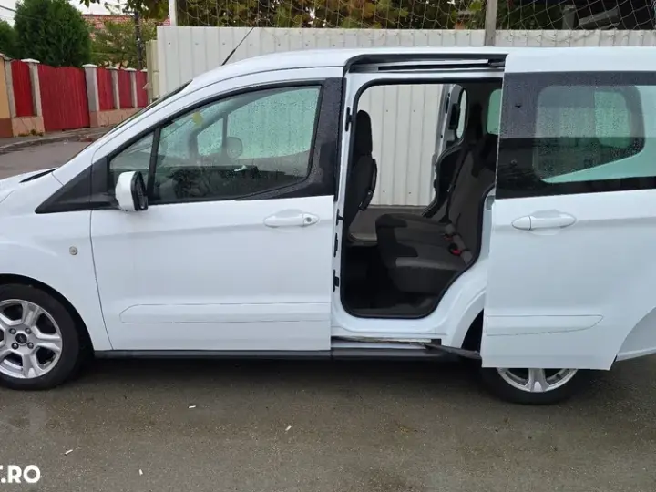 Ford Tourneo Courier 1.5 TDCi Ambiente