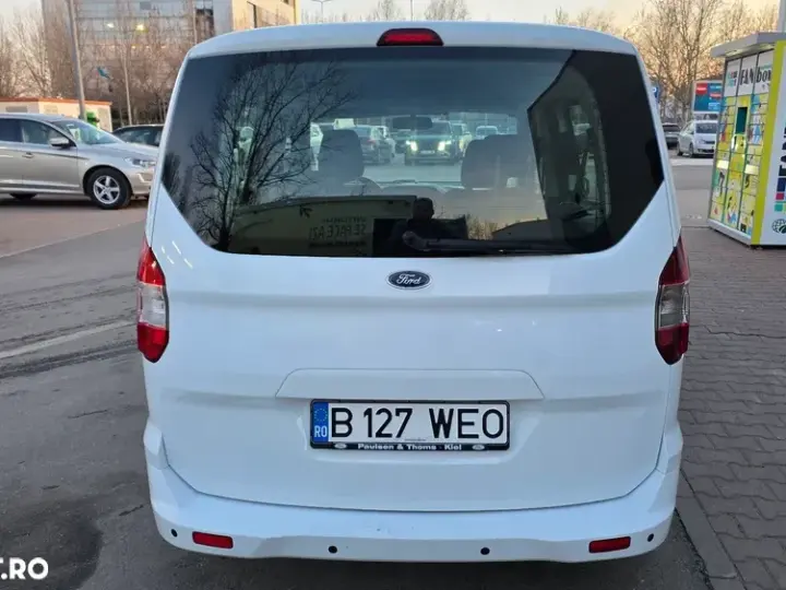 Ford Tourneo Courier 1.5 TDCi Ambiente