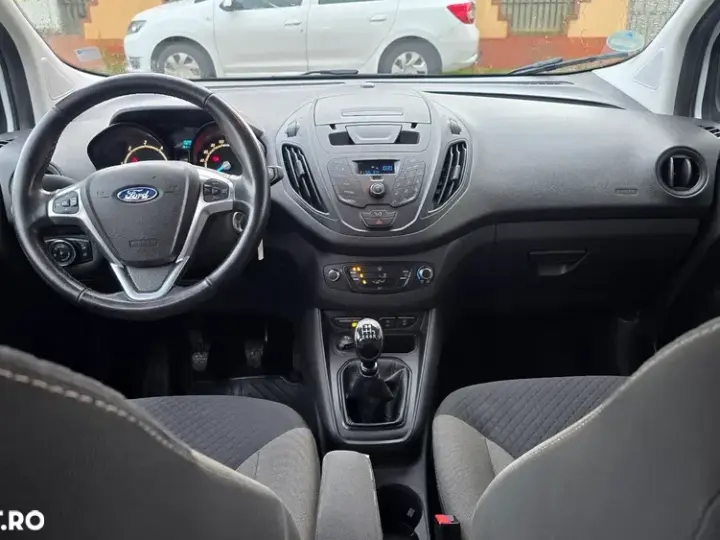 Ford Tourneo Courier 1.5 TDCi Ambiente