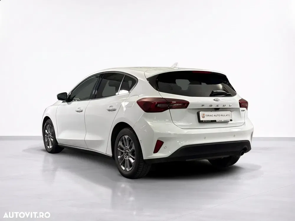 Ford Focus — imagine 3
