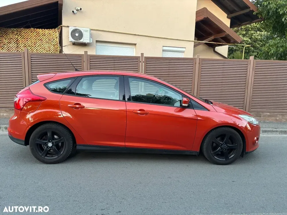 Ford Focus — imagine 3