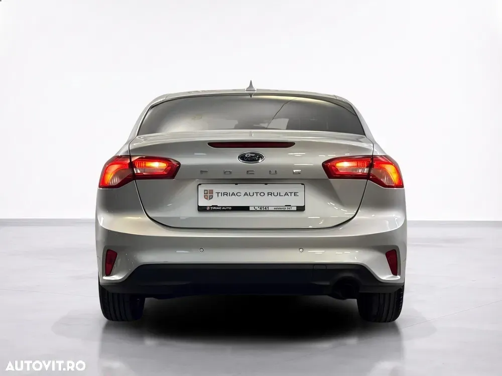 Ford Focus — imagine 4