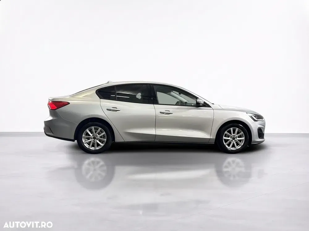 Ford Focus — imagine 6
