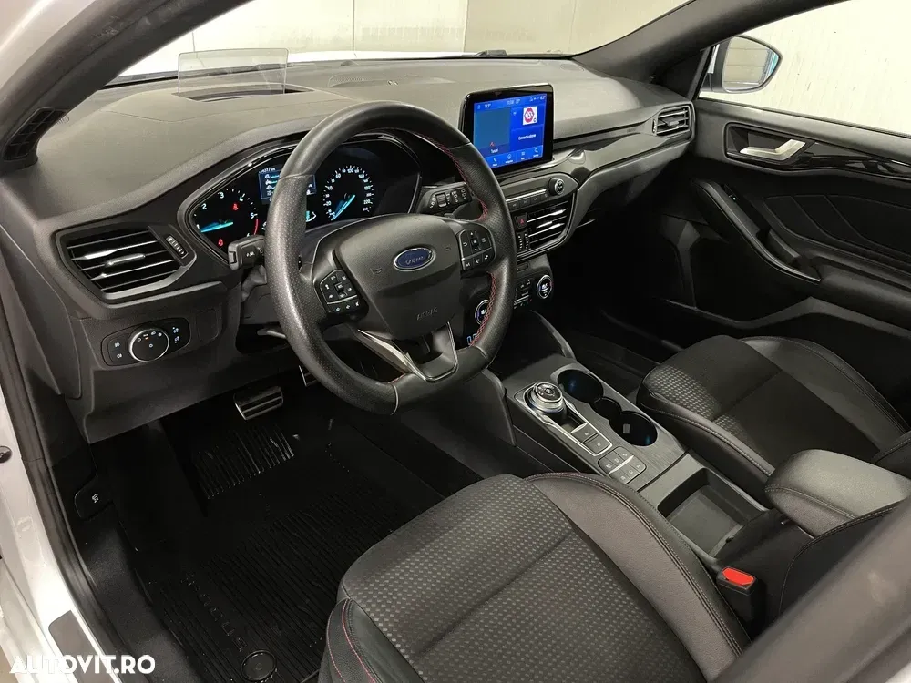 Ford Focus MK4 2.0 EcoBlue ST-Line — imagine 5