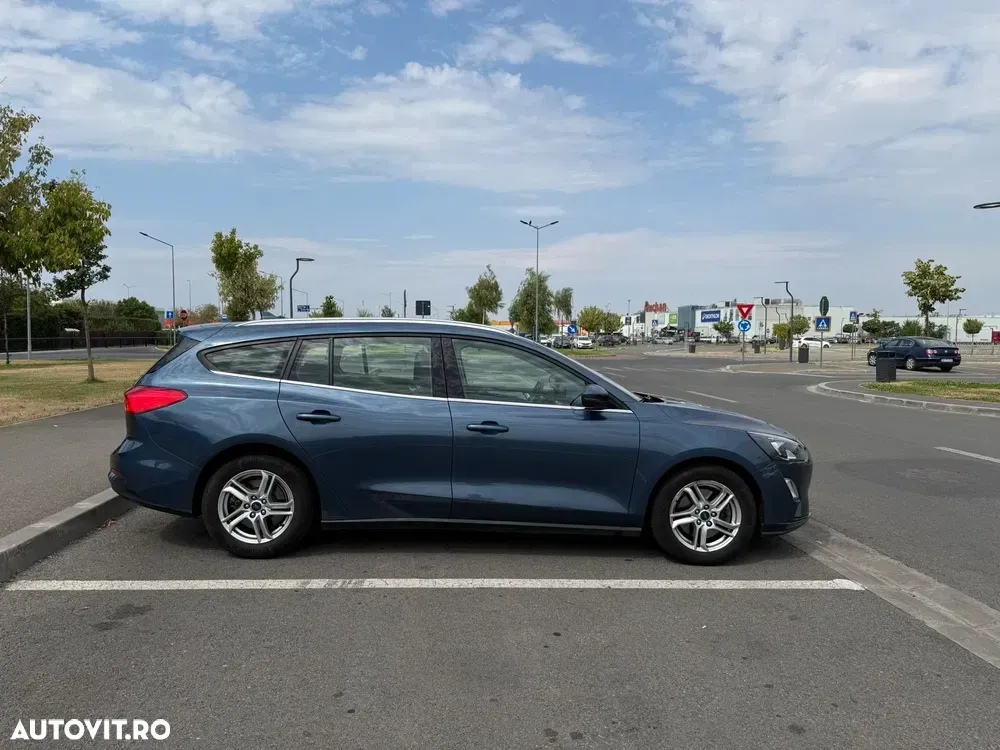 Ford Focus MK4 — imagine 4