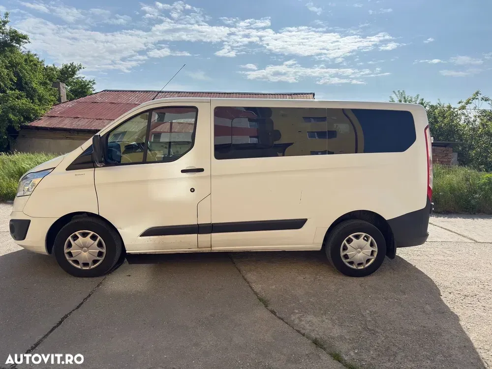 Ford Transit Custom Bus LWB L2H1 Limited — imagine 4