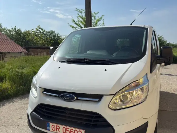 Ford Transit Custom Bus LWB L2H1 Limited
