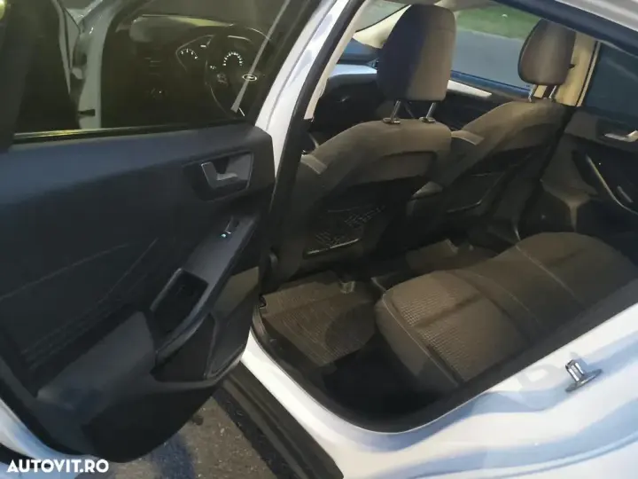 Ford Focus MK4 1.0 EcoBoost Titanium
