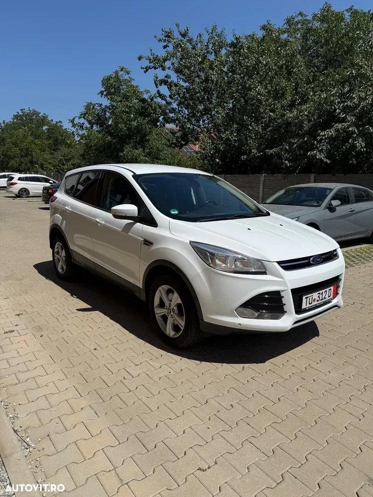 Ford Kuga II 2.0 TDCi 4WD Powershift Titanium — imagine 4