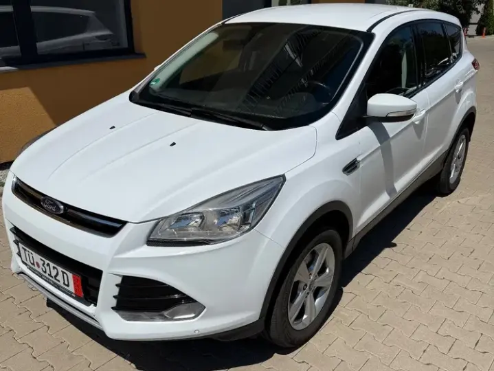 Ford Kuga II 2.0 TDCi 4WD Powershift Titanium
