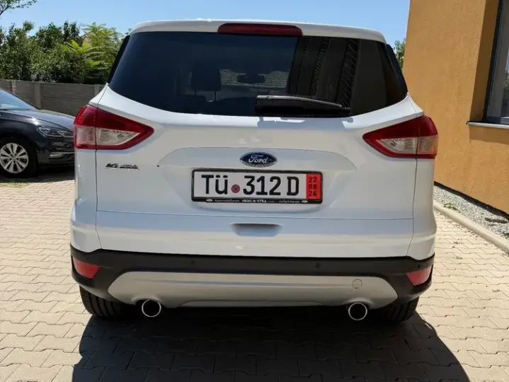 Ford Kuga II 2.0 TDCi 4WD Powershift Titanium