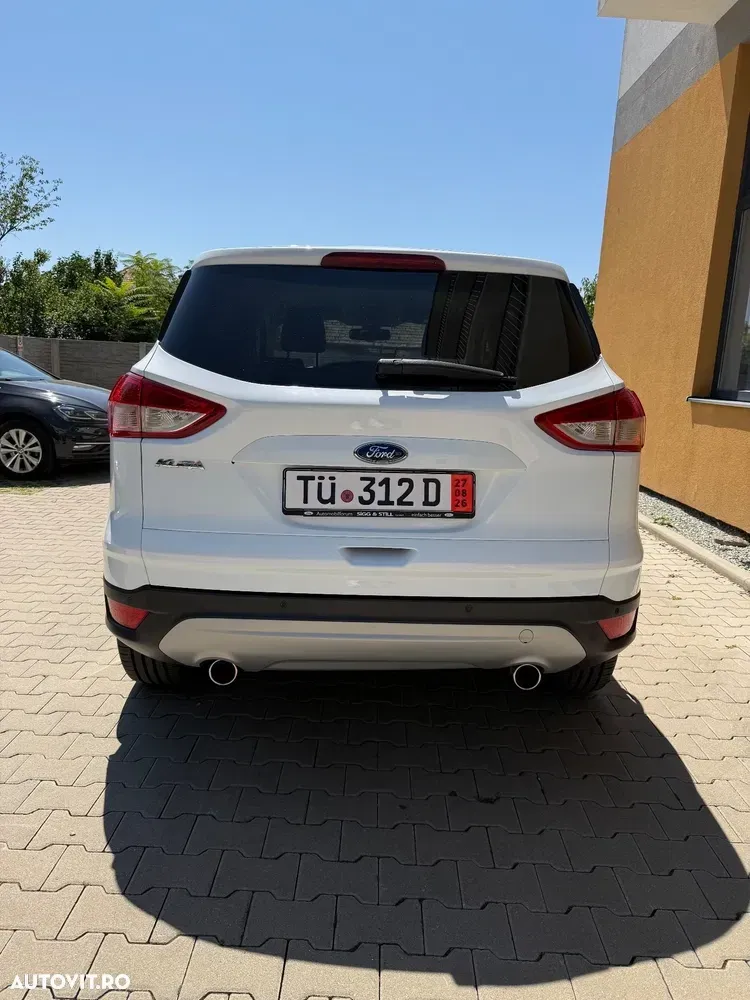 Ford Kuga II 2.0 TDCi 4WD Powershift Titanium — imagine 6