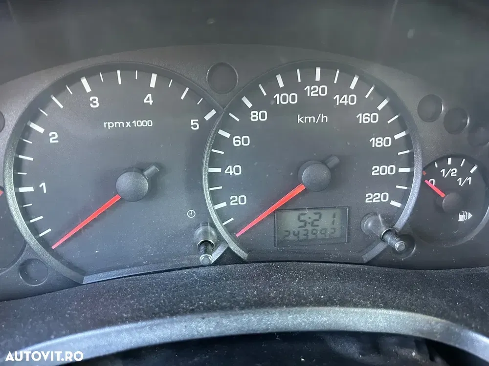 Ford Transit Connect — imagine 4