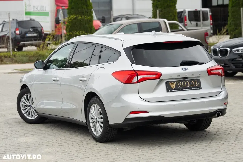 Ford Focus MK4 1.0 EcoBoost Start-Stopp-System TITANIUM — imagine 3
