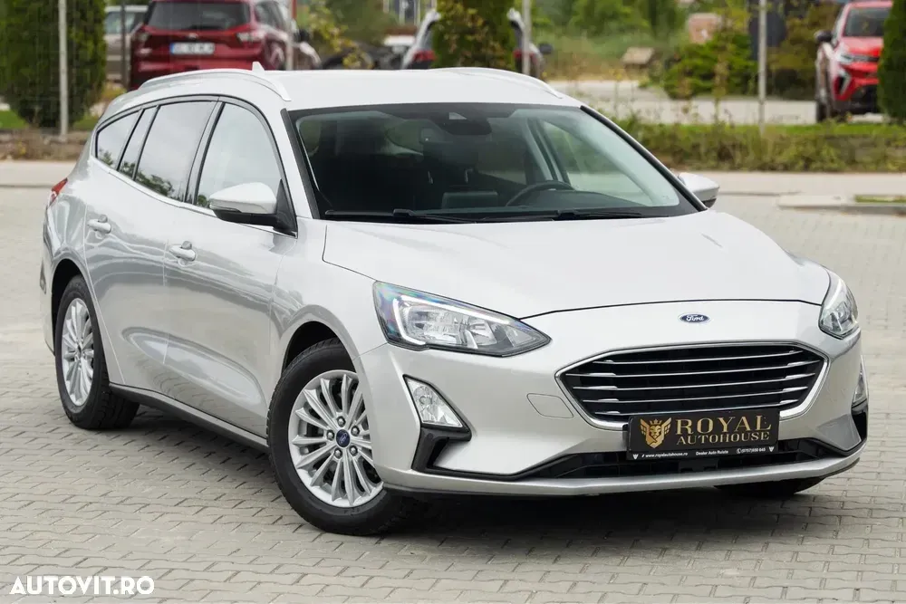 Ford Focus MK4 1.0 EcoBoost Start-Stopp-System TITANIUM — imagine 2