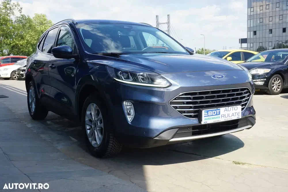 Ford Kuga — imagine 3