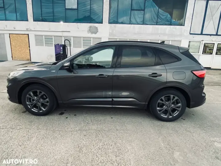 Ford Kuga III 2.5 Duratec FHEV ST-LINE