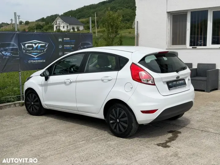 Ford Fiesta VII 1.4i Trend