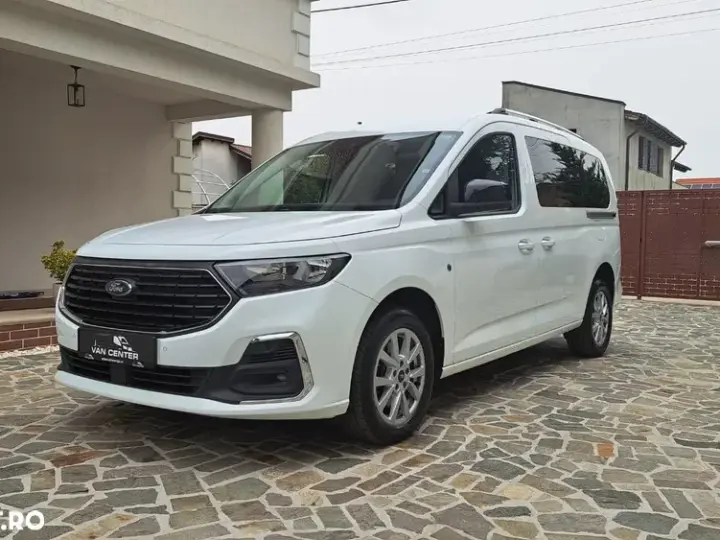 Ford Tourneo Connect 2.0L EcoBlue LWB Titanium