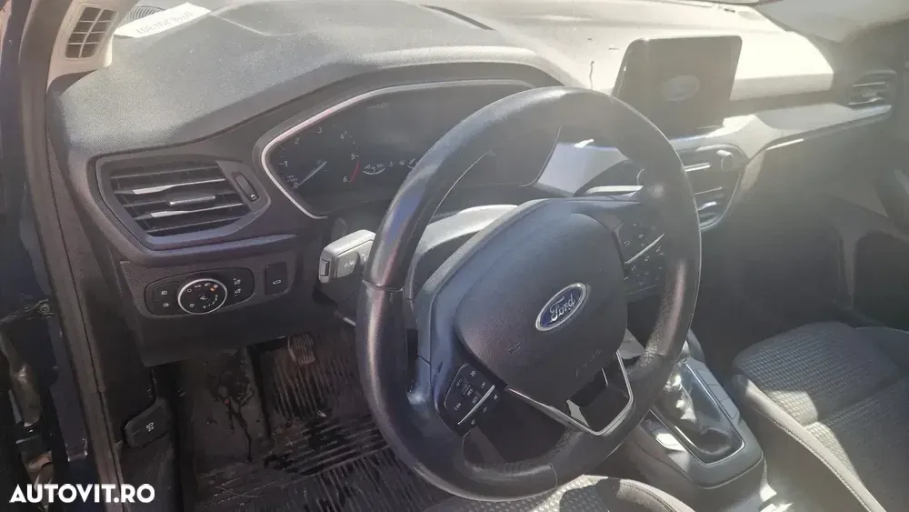 Ford Focus MK4 1.5 EcoBlue Trend Edition — imagine 2