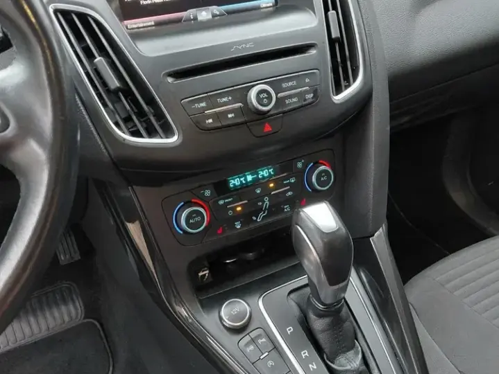 Ford Focus MK3 2.0 TDCI Powershift Titanium