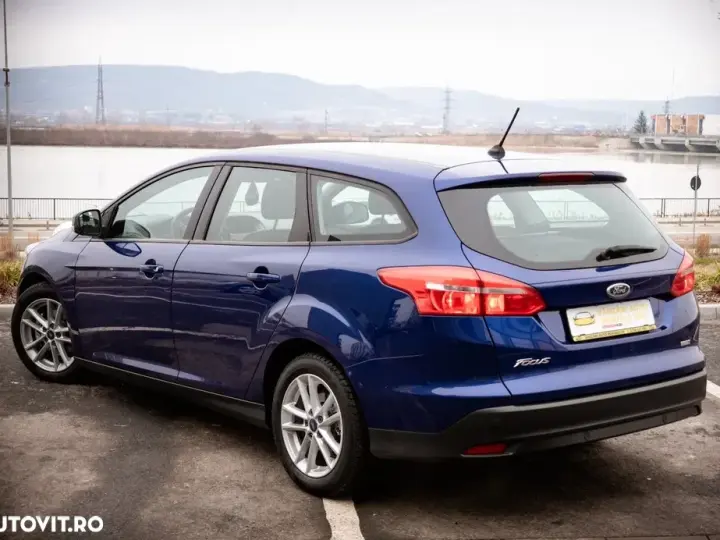 Ford Focus MK4 1.0 EcoBoost Trend