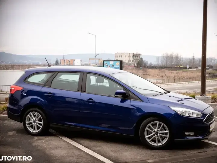 Ford Focus MK4 1.0 EcoBoost Trend