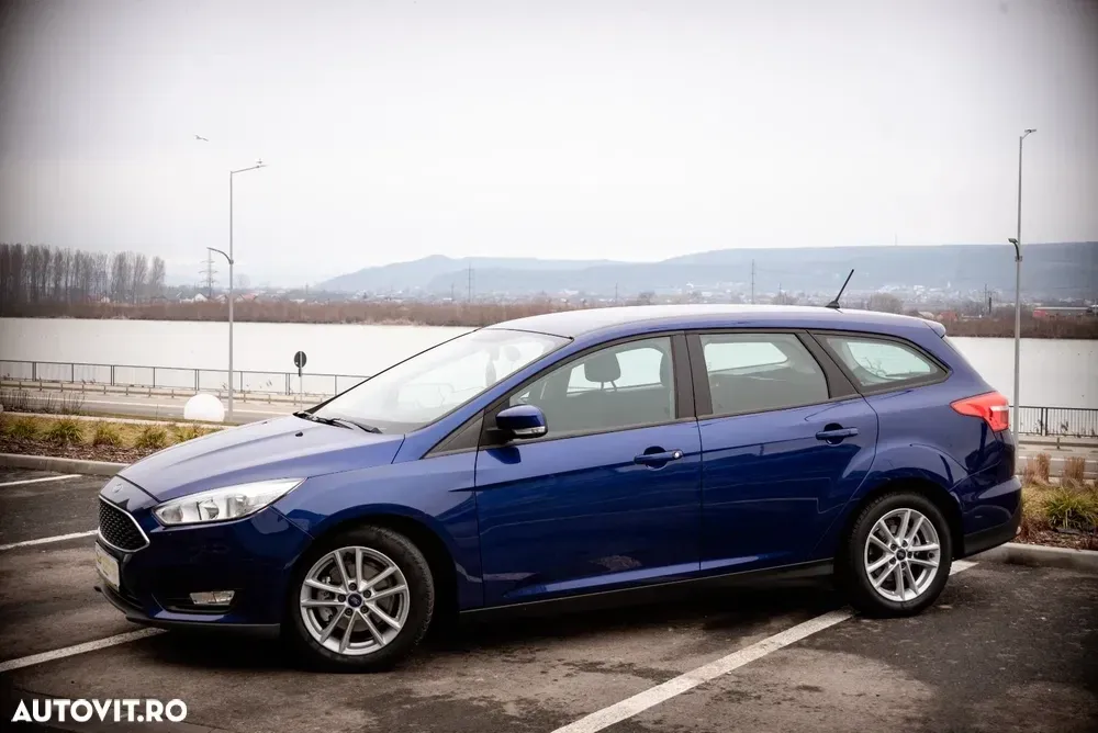 Ford Focus MK4 1.0 EcoBoost Trend — imagine 2